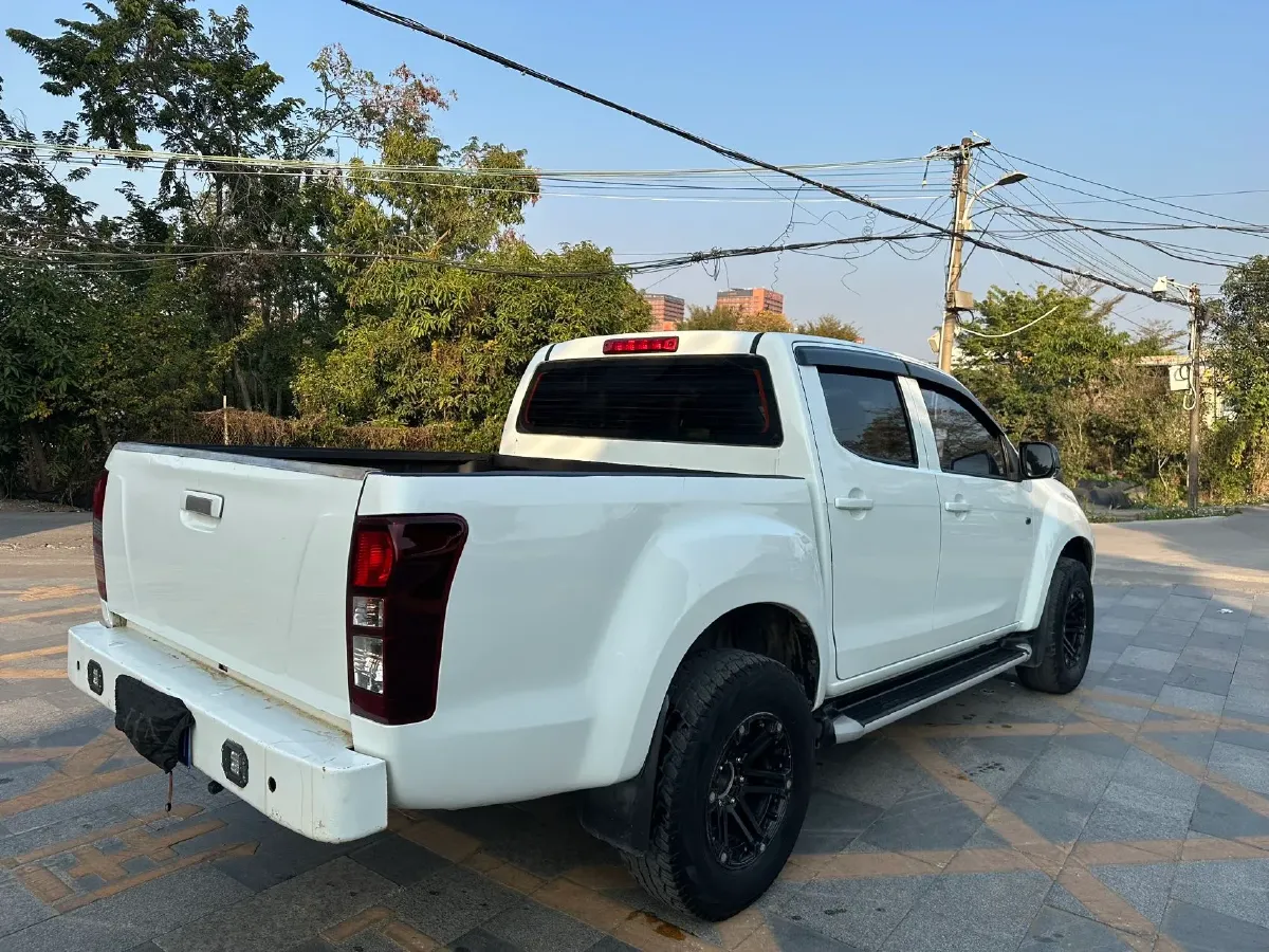 2018 Isuzu Taga 3.0T 131HP L4 5MT,autocango,china used car exporter,china ev exporter,chinese used car exporter,chinese used ev exporter