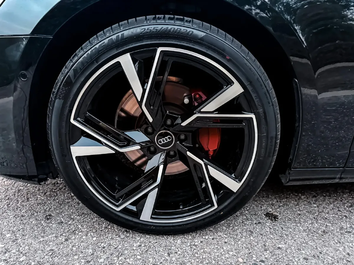 2020 Audi A6 2.0T 245HP L4 7DCT,autocango,china used car exporter,china ev exporter,chinese used car exporter,chinese used ev exporter