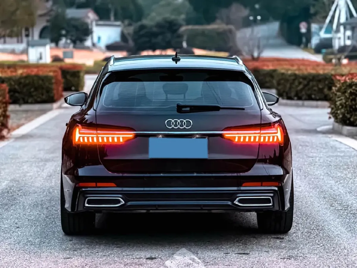 2020 Audi A6 2.0T 245HP L4 7DCT,autocango,china used car exporter,china ev exporter,chinese used car exporter,chinese used ev exporter