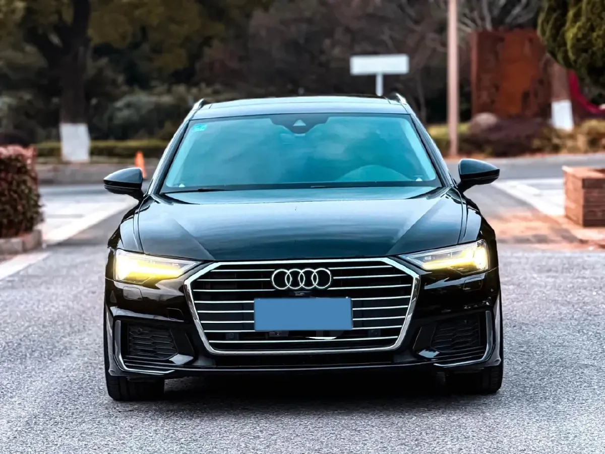2020 Audi A6 2.0T 245HP L4 7DCT,autocango,china used car exporter,china ev exporter,chinese used car exporter,chinese used ev exporter