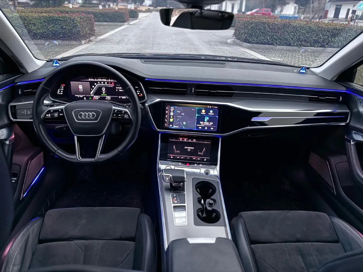 2020 Audi A6 2.0T 245HP L4 7DCT,autocango,china used car exporter,china ev exporter,chinese used car exporter,chinese used ev exporter