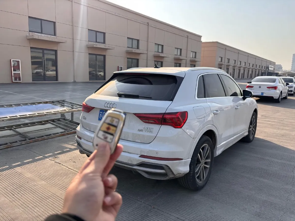 2021 Audi Q3 1.4T 150HP L4 7DCT,autocango,china used car exporter,china ev exporter,chinese used car exporter,chinese used ev exporter