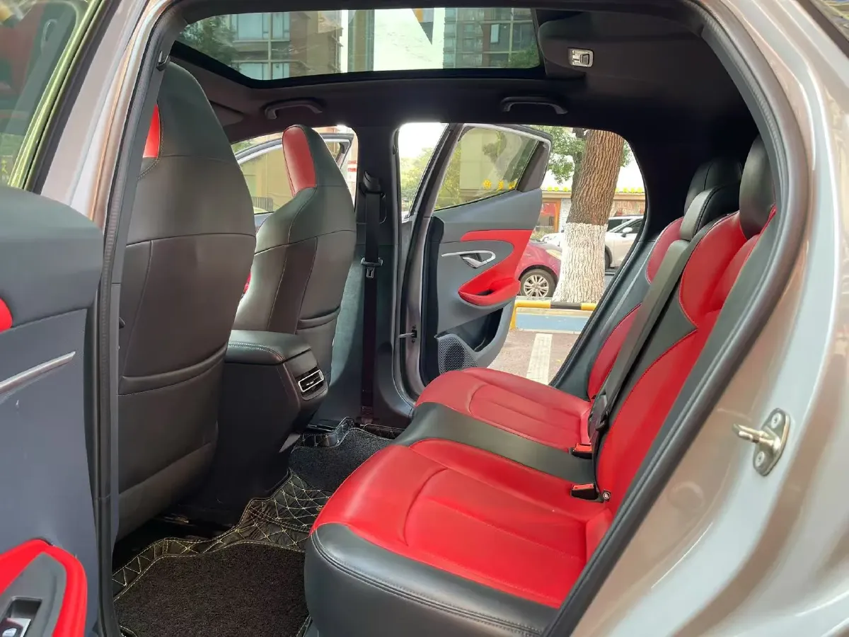 2020 ChangAn UNI-T 1.5T 180HP L4 7DCT,autocango,china used car exporter,china ev exporter,chinese used car exporter,chinese used ev exporter