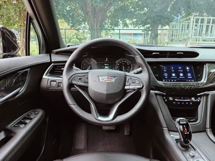 2021 Cadillac XT6 2.0T 237HP L4 9AT,autocango,china used car exporter,china ev exporter,chinese used car exporter,chinese used ev exporter