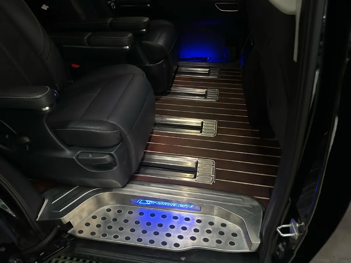 2021 GAC Trumpchi M8 2.0T 252HP L4 8AT,autocango,china used car exporter,china ev exporter,chinese used car exporter,chinese used ev exporter