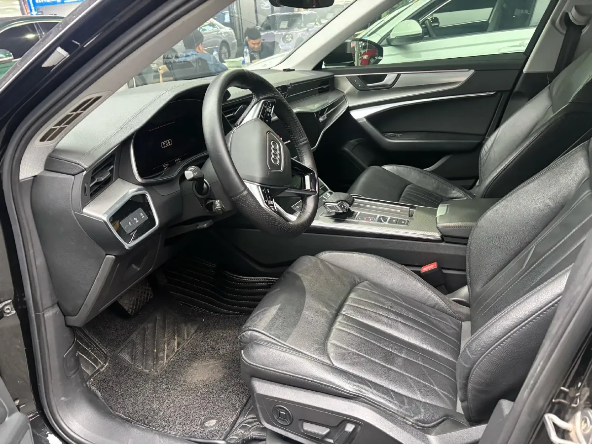 2021 Audi A6L 2.0T 190HP L4 7DCT,autocango,china used car exporter,china ev exporter,chinese used car exporter,chinese used ev exporter