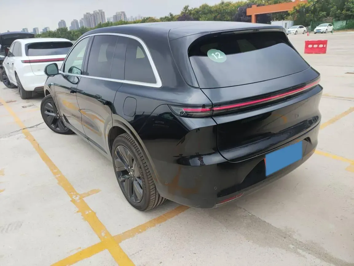 2024 Li L6 Range Extended 154HP L4 REEV 36.8KWH,autocango,china used car exporter,china ev exporter,chinese used car exporter,chinese used ev exporter