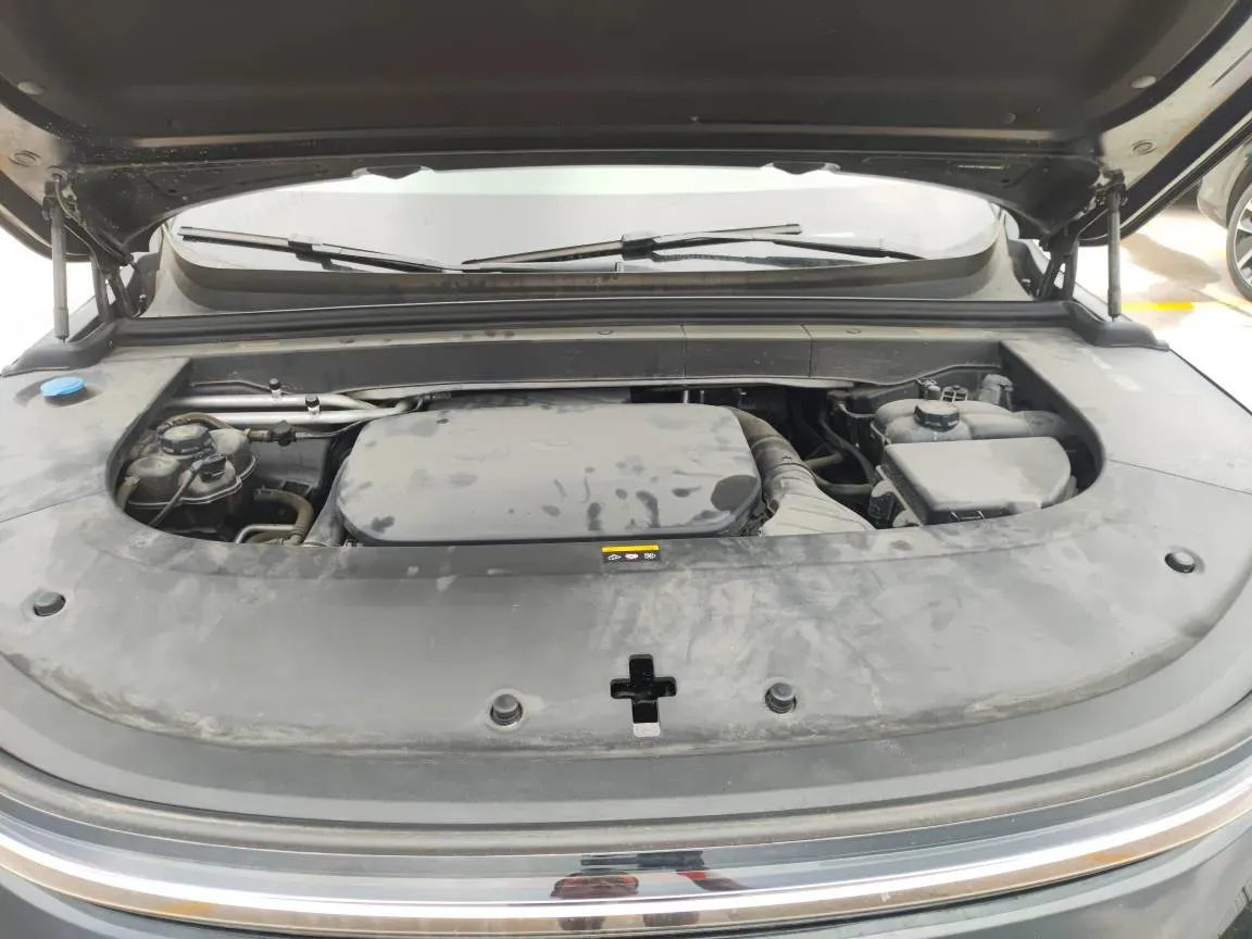 2024 Li L6 Range Extended 154HP L4 REEV 36.8KWH,autocango,china used car exporter,china ev exporter,chinese used car exporter,chinese used ev exporter