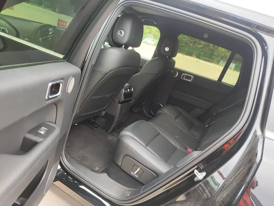 2024 Li L6 Range Extended 154HP L4 REEV 36.8KWH,autocango,china used car exporter,china ev exporter,chinese used car exporter,chinese used ev exporter