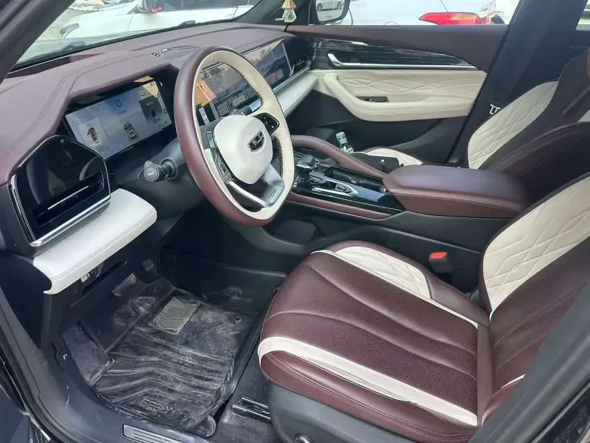 2021 Geely Monjaro 2.0T 218HP L4 7DCT,autocango,china used car exporter,china ev exporter,chinese used car exporter,chinese used ev exporter