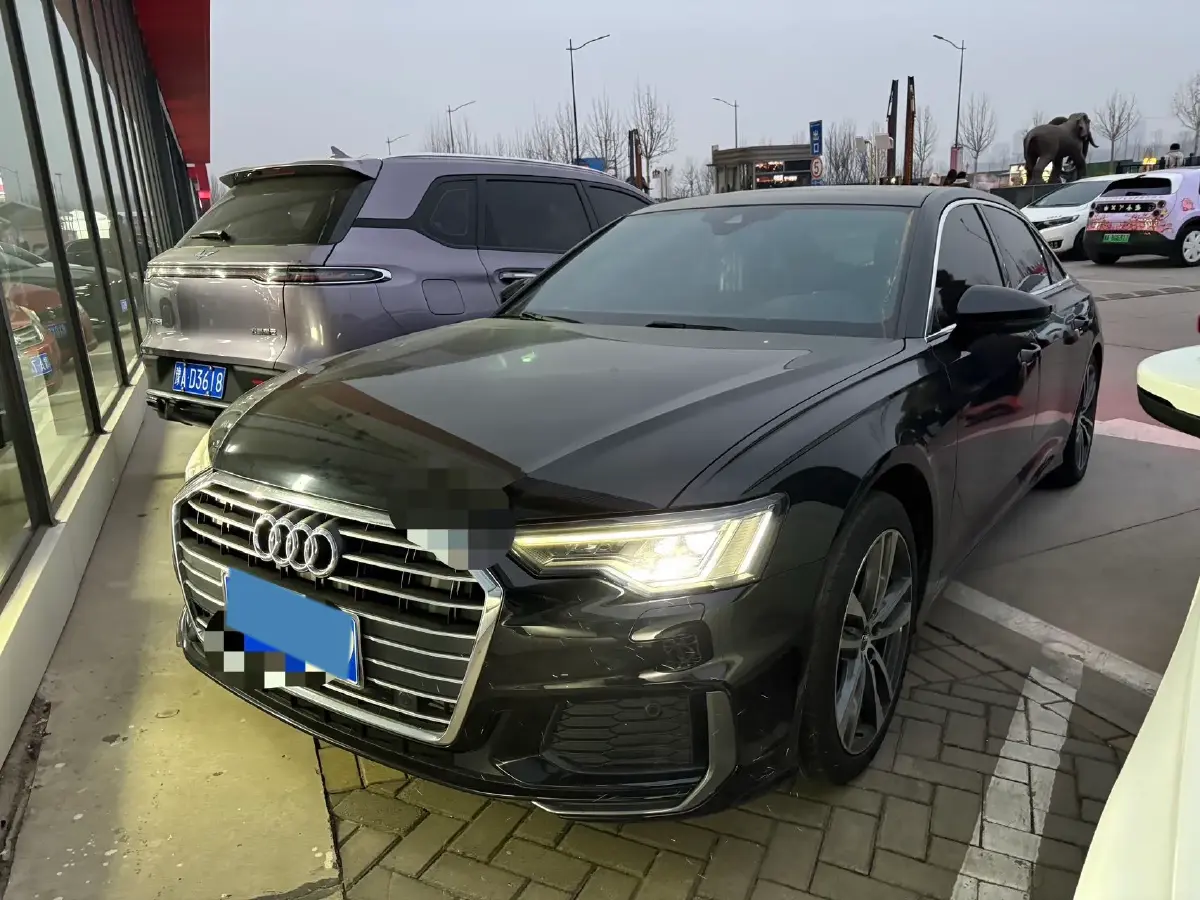 2021 Audi A6L 2.0T 190HP L4 7DCT