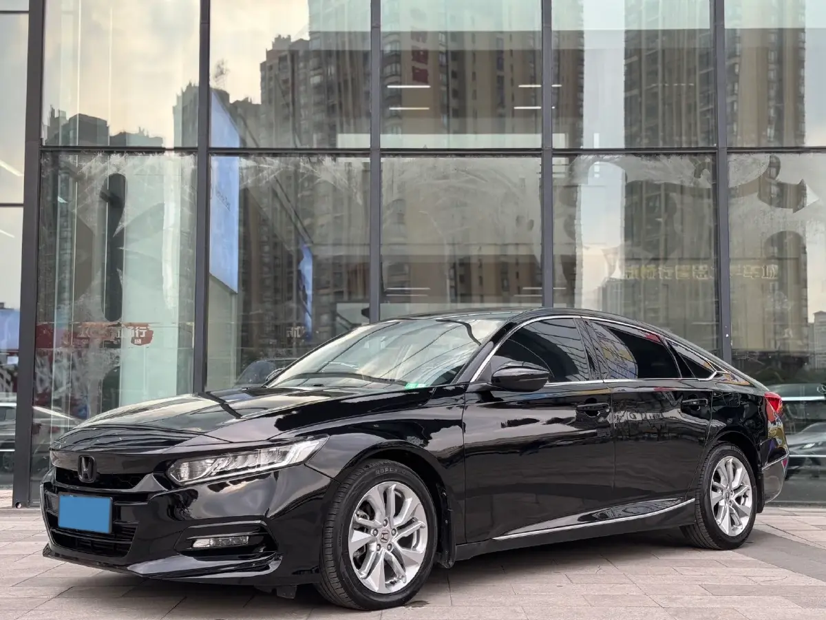 2018 Honda Accord 1.5T 194HP L4 CVT