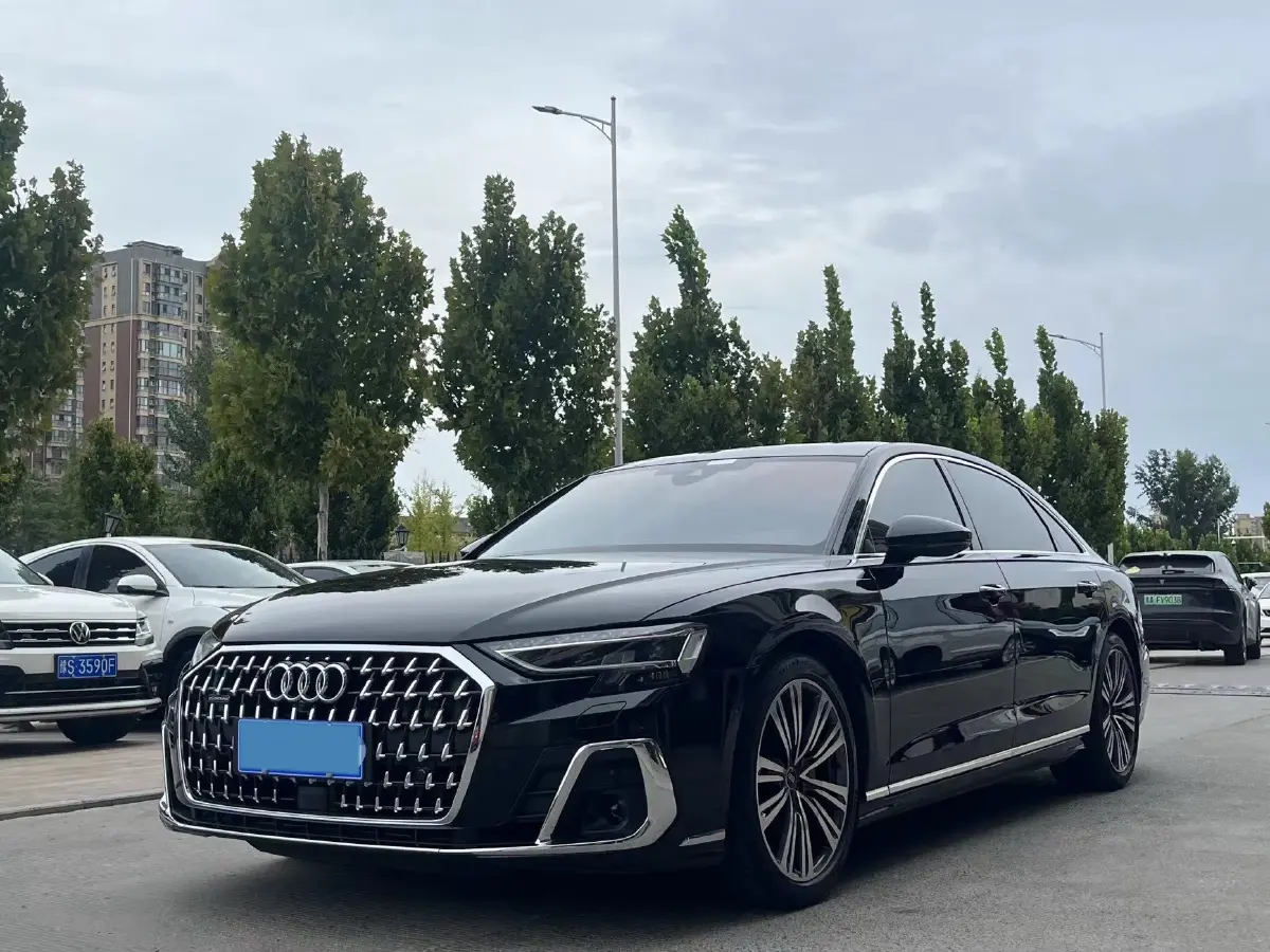 2023 Audi A8 3.0T 286HP V6 8AT