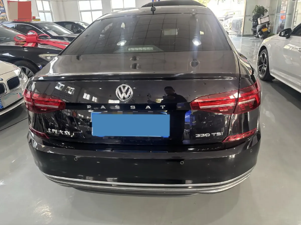 2020 Volkswagen Passat 2.0T 186HP L4 7DCT,autocango,china used car exporter,china ev exporter,chinese used car exporter,chinese used ev exporter