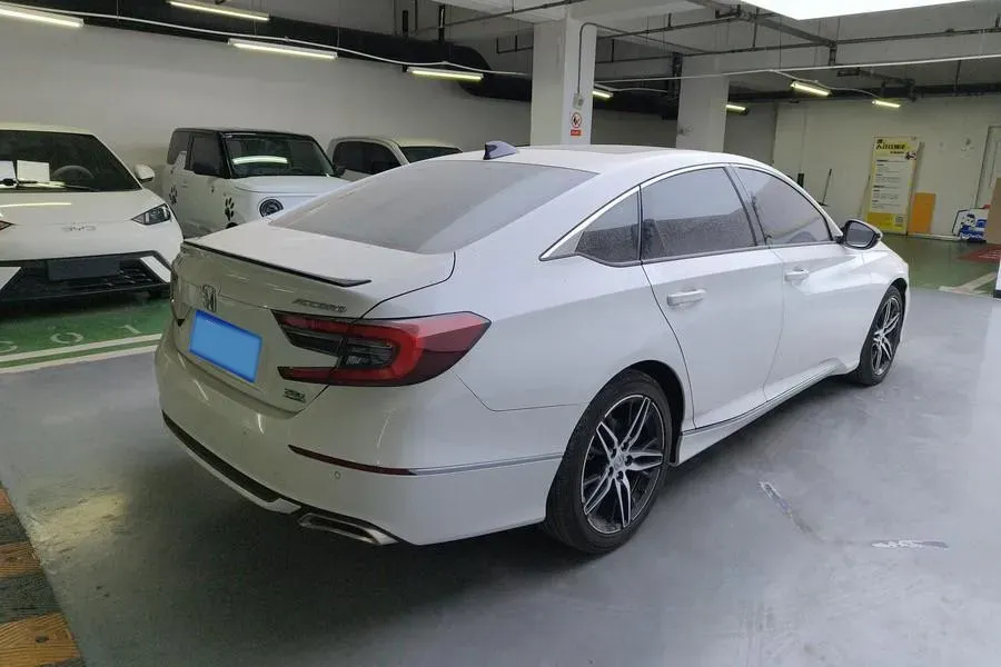 2022 Honda Accord 1.5T 194HP L4 CVT,autocango,china used car exporter,china ev exporter,chinese used car exporter,chinese used ev exporter