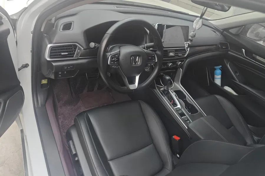 2022 Honda Accord 1.5T 194HP L4 CVT,autocango,china used car exporter,china ev exporter,chinese used car exporter,chinese used ev exporter