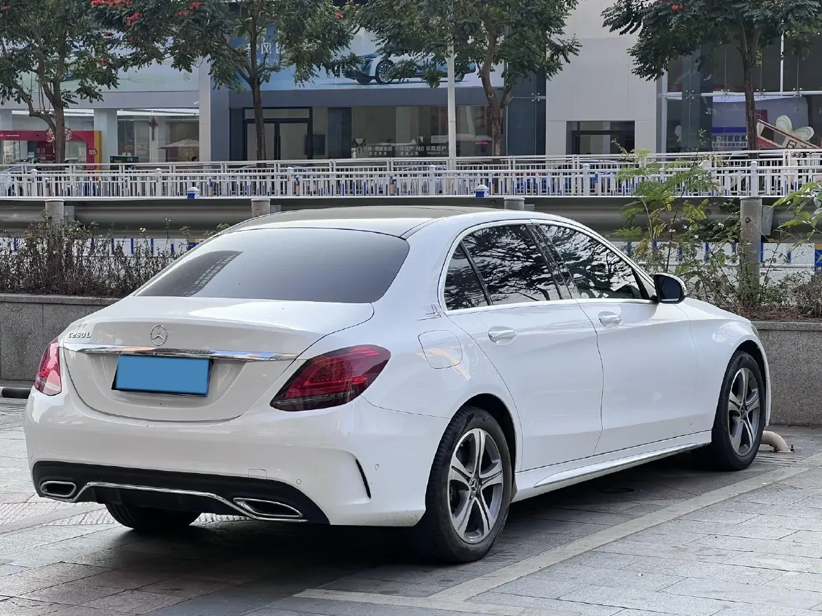 2021 Mercedes-Benz C Class 1.5T 184HP L4 9AT,autocango,china used car exporter,china ev exporter,chinese used car exporter,chinese used ev exporter