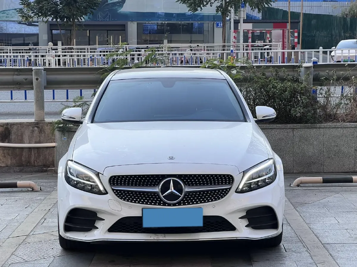 2021 Mercedes-Benz C Class 1.5T 184HP L4 9AT,autocango,china used car exporter,china ev exporter,chinese used car exporter,chinese used ev exporter