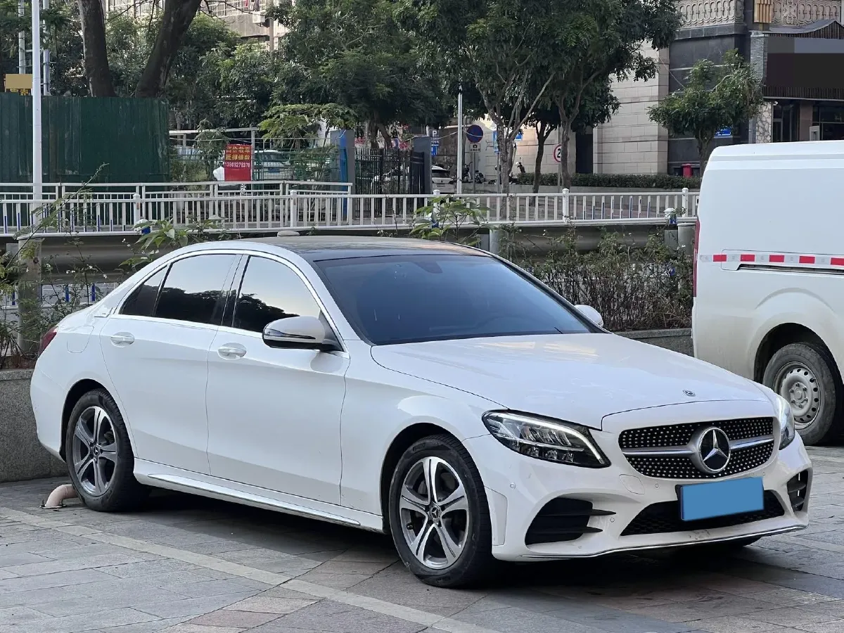 2021 Mercedes-Benz C Class 1.5T 184HP L4 9AT,autocango,china used car exporter,china ev exporter,chinese used car exporter,chinese used ev exporter