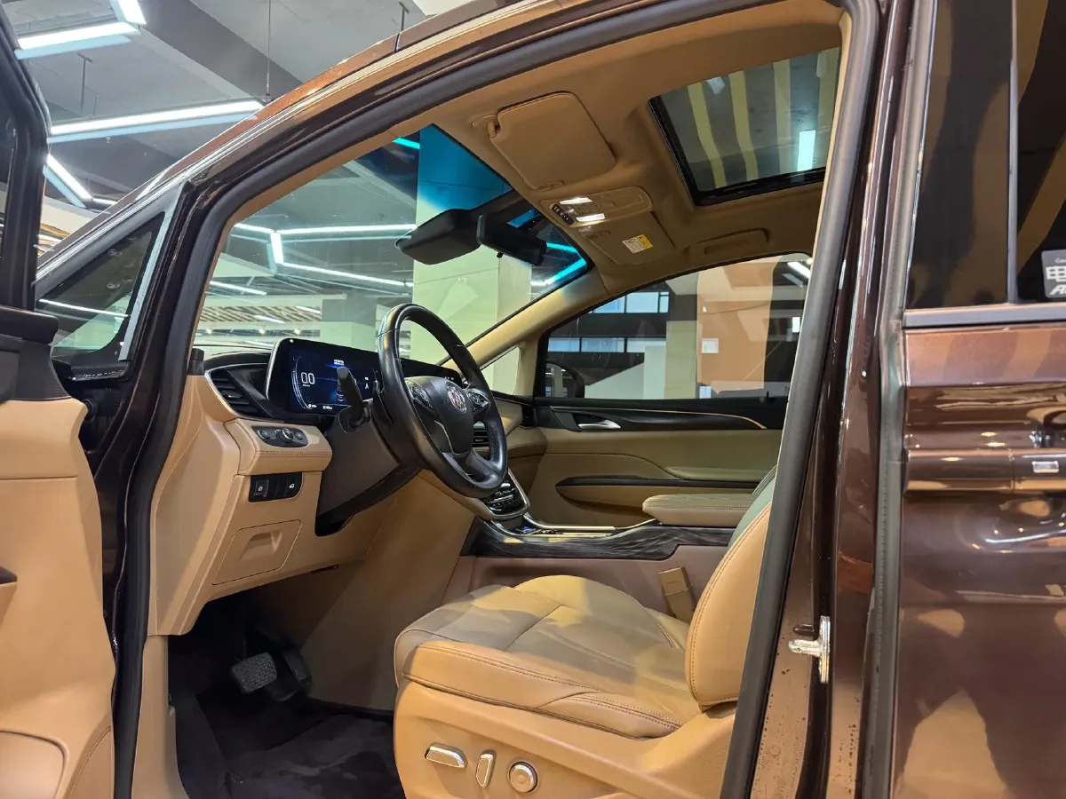 2021 Buick GL8 2.0T 237HP L4 9AT,autocango,china used car exporter,china ev exporter,chinese used car exporter,chinese used ev exporter