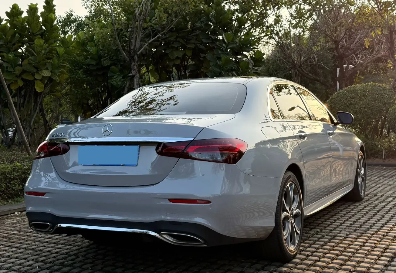 2021 Mercedes-Benz E Class 2.0T 258HP L4 9AT,autocango,china used car exporter,china ev exporter,chinese used car exporter,chinese used ev exporter