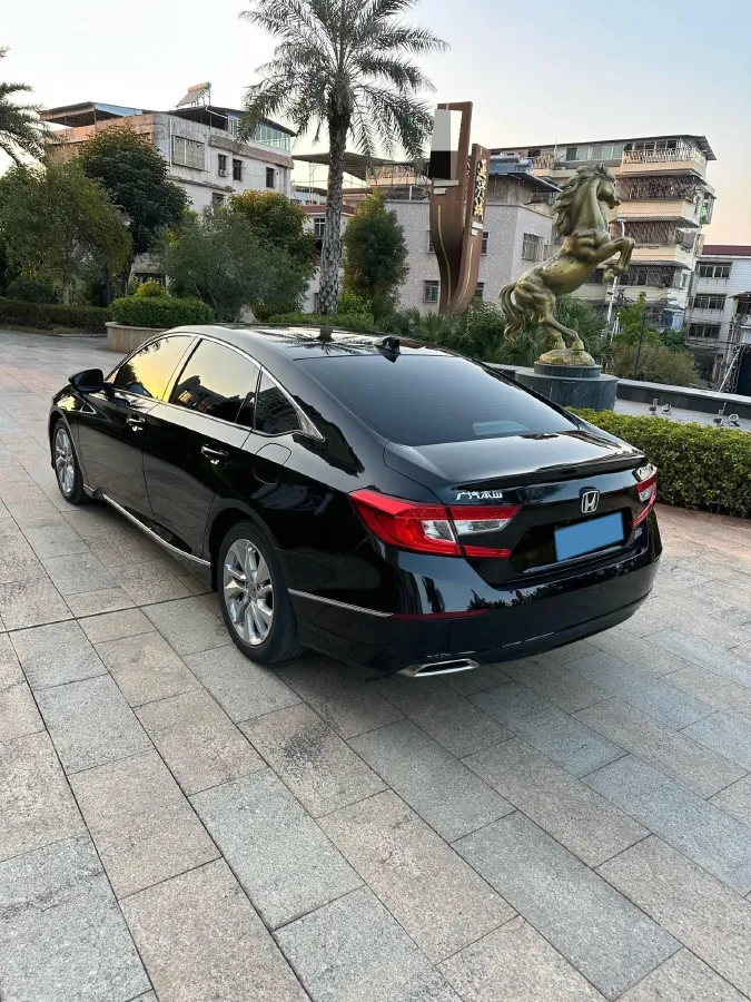 2021 Honda Accord 1.5T 194HP L4 CVT,autocango,china used car exporter,china ev exporter,chinese used car exporter,chinese used ev exporter