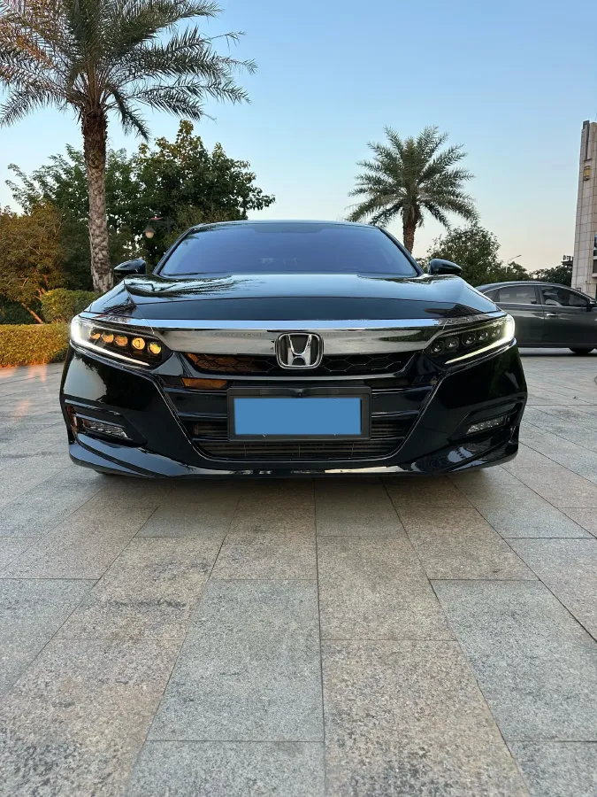 2021 Honda Accord 1.5T 194HP L4 CVT,autocango,china used car exporter,china ev exporter,chinese used car exporter,chinese used ev exporter