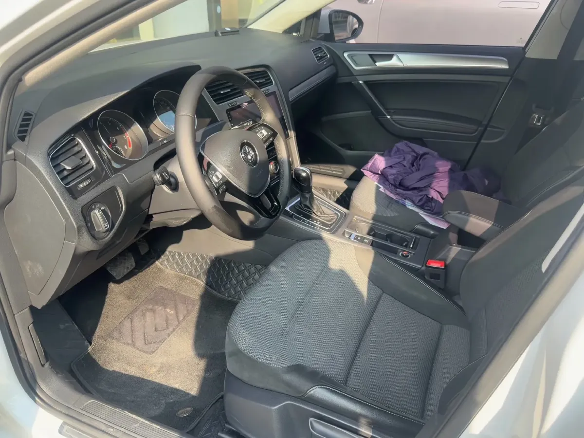 2018 Volkswagen Golf 1.4T 131HP L4 7DCT,autocango,china used car exporter,china ev exporter,chinese used car exporter,chinese used ev exporter