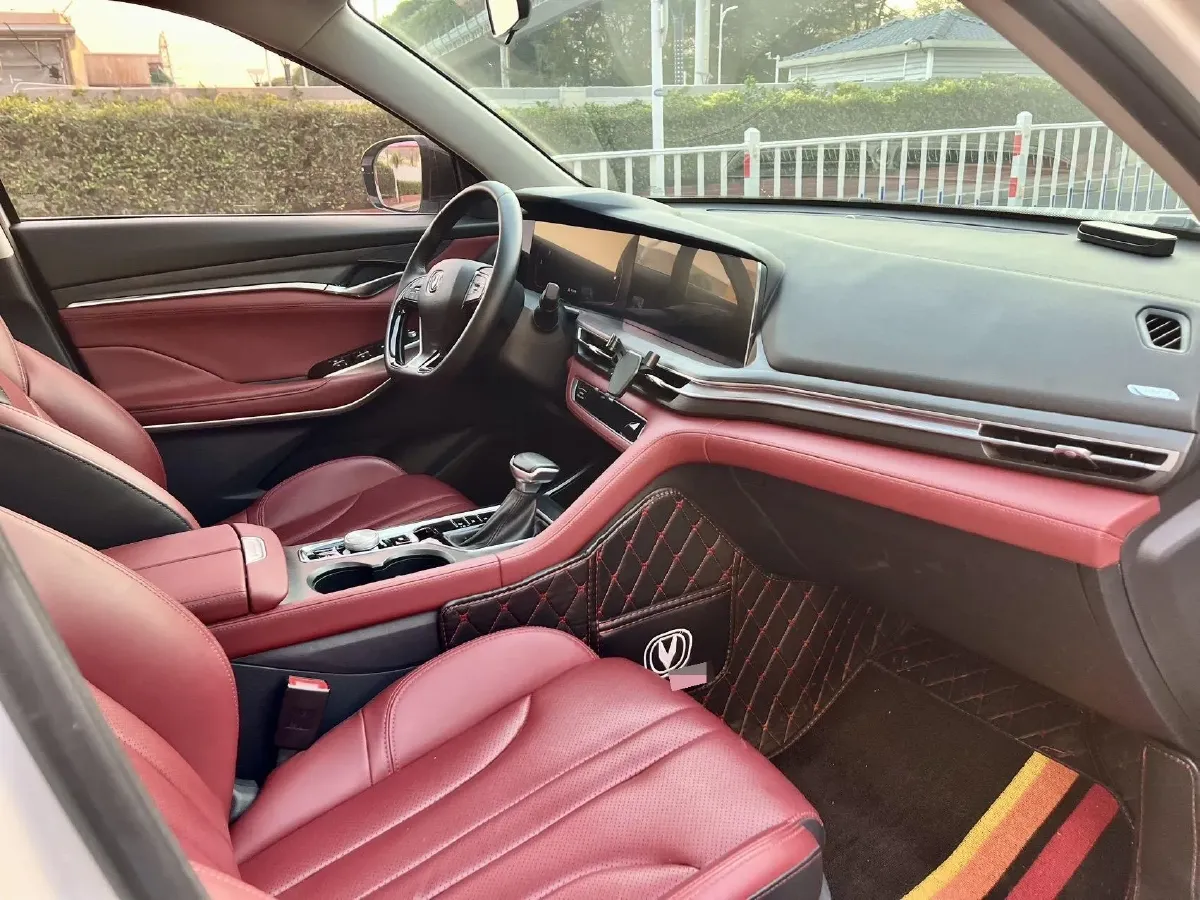 2021 ChangAn CS75 Plus 1.5T 178HP L4 6AT,autocango,china used car exporter,china ev exporter,chinese used car exporter,chinese used ev exporter