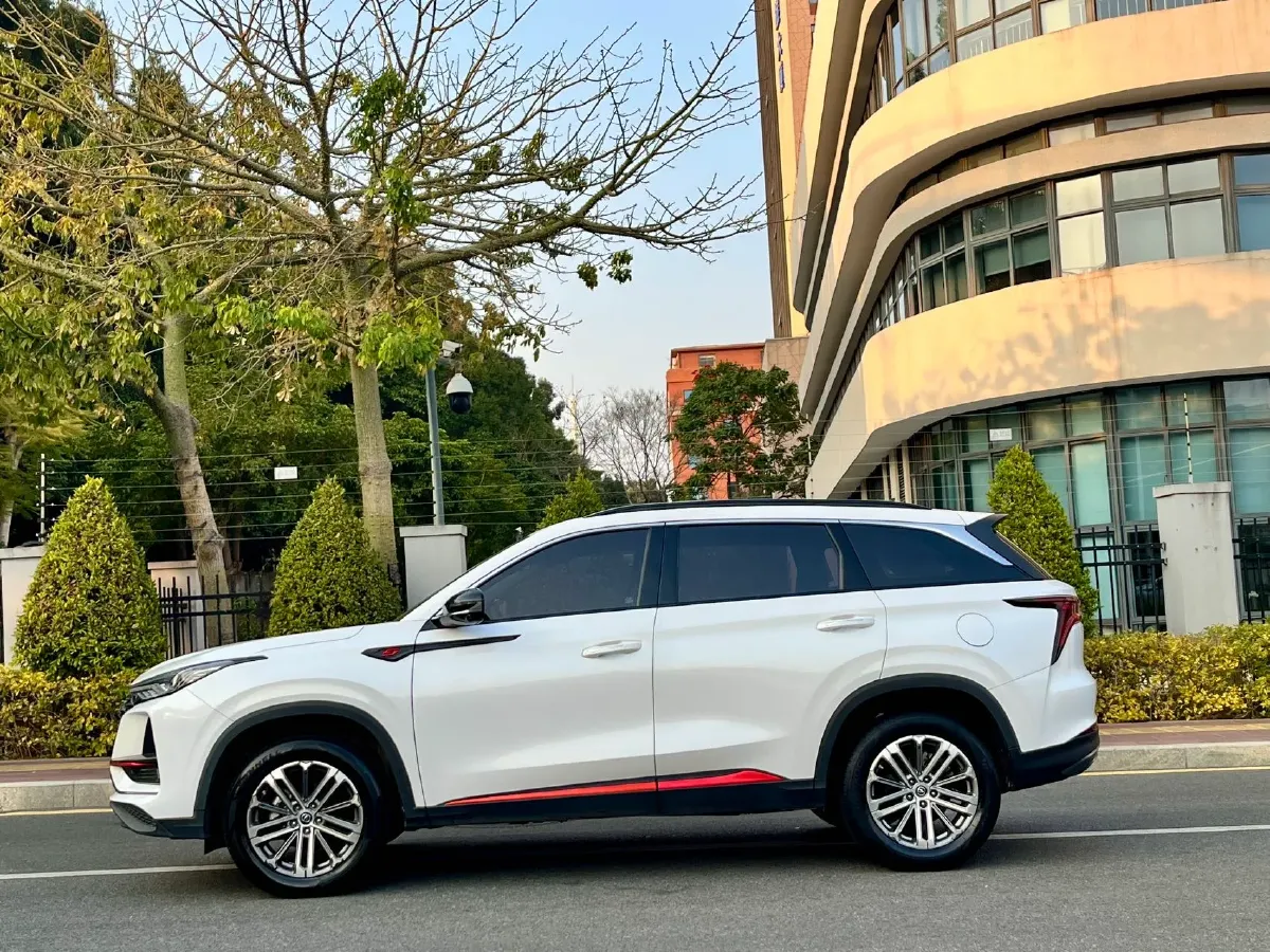 2021 ChangAn CS75 Plus 1.5T 178HP L4 6AT,autocango,china used car exporter,china ev exporter,chinese used car exporter,chinese used ev exporter