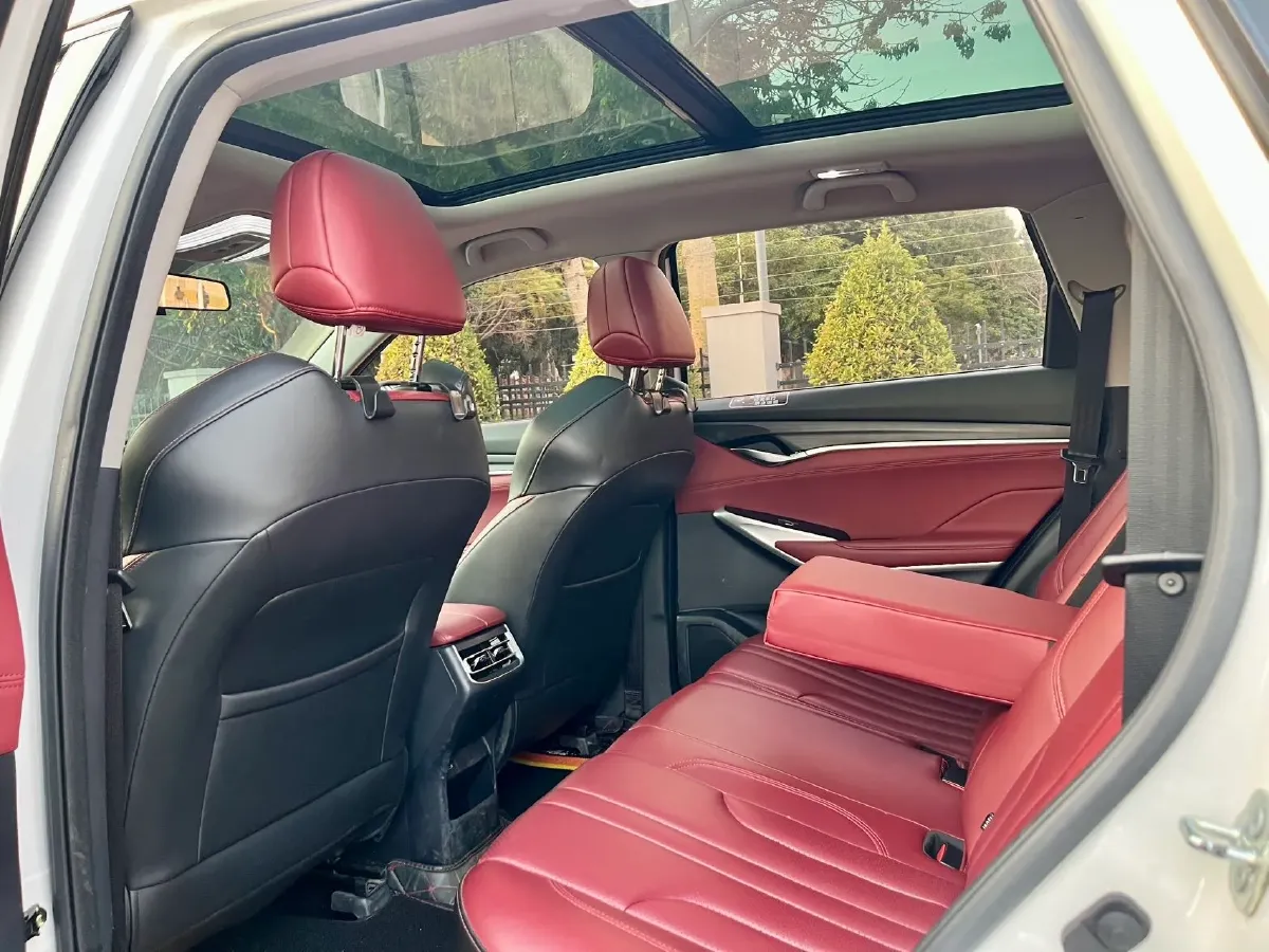 2021 ChangAn CS75 Plus 1.5T 178HP L4 6AT,autocango,china used car exporter,china ev exporter,chinese used car exporter,chinese used ev exporter