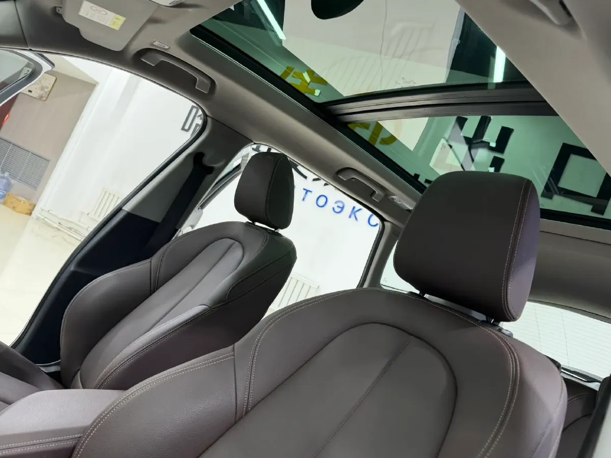 2021 BMW X1 1.5T 140HP L3 7DCT,autocango,china used car exporter,china ev exporter,chinese used car exporter,chinese used ev exporter