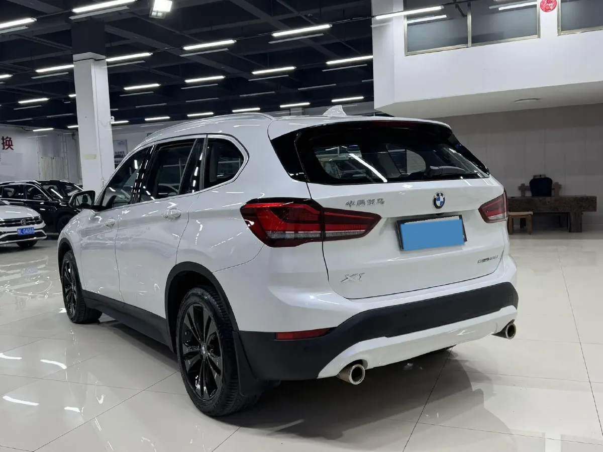 2021 BMW X1 1.5T 140HP L3 7DCT,autocango,china used car exporter,china ev exporter,chinese used car exporter,chinese used ev exporter