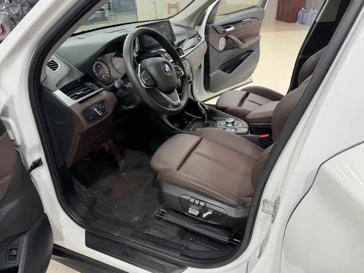 2021 BMW X1 1.5T 140HP L3 7DCT,autocango,china used car exporter,china ev exporter,chinese used car exporter,chinese used ev exporter