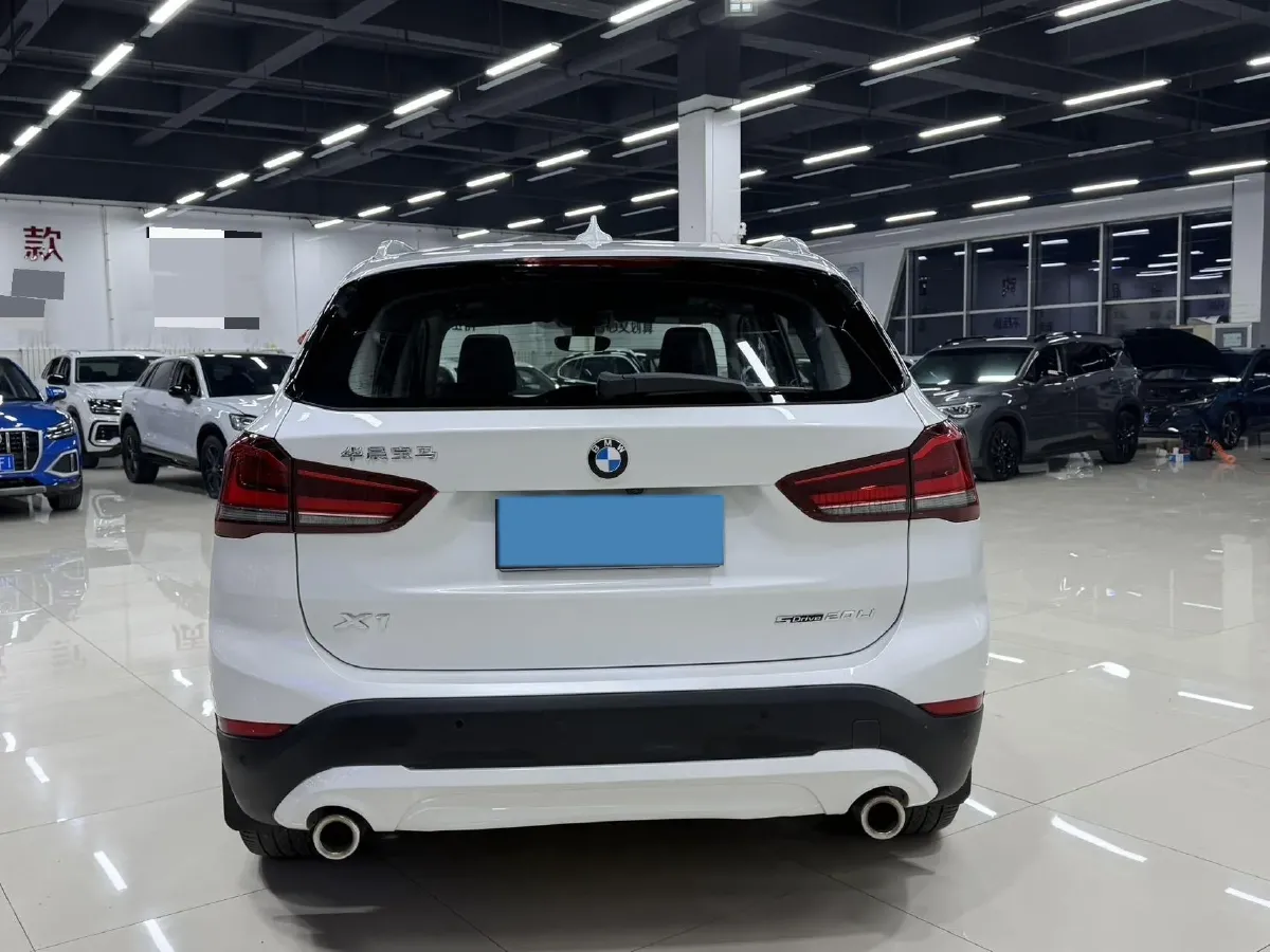 2021 BMW X1 1.5T 140HP L3 7DCT,autocango,china used car exporter,china ev exporter,chinese used car exporter,chinese used ev exporter