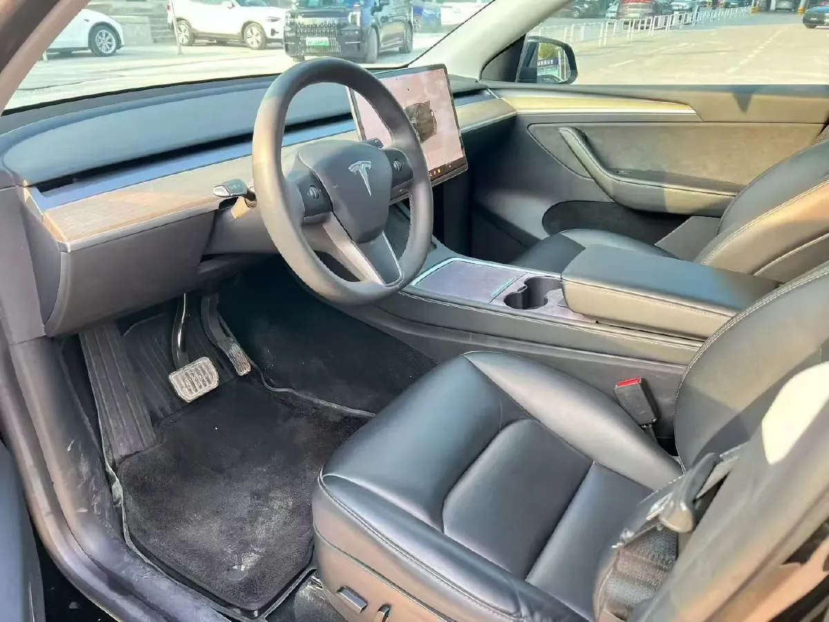 2022 Tesla Model Y BEV 60KWH,autocango,china used car exporter,china ev exporter,chinese used car exporter,chinese used ev exporter