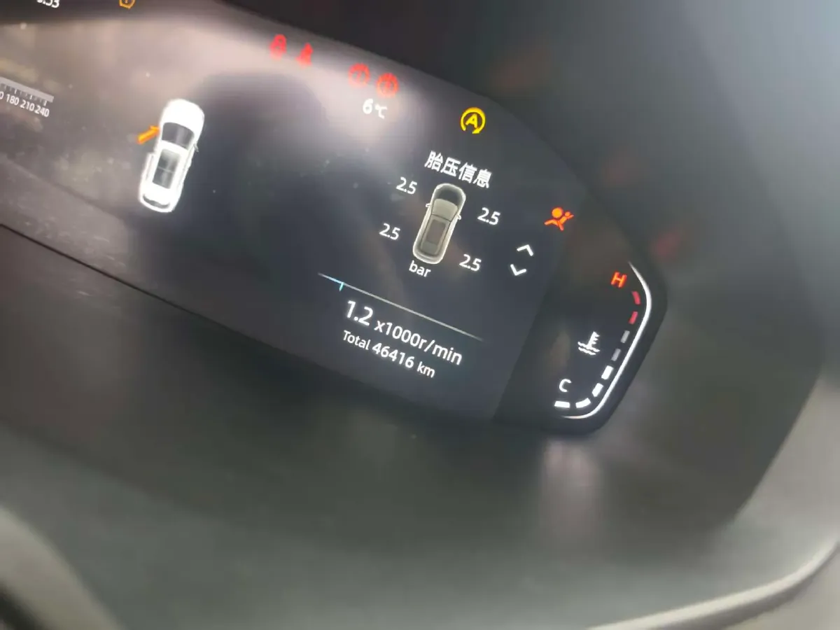 2022 ChangAn Oshan X7 Plus 1.5T 188HP L4 7DCT,autocango,china used car exporter,china ev exporter,chinese used car exporter,chinese used ev exporter