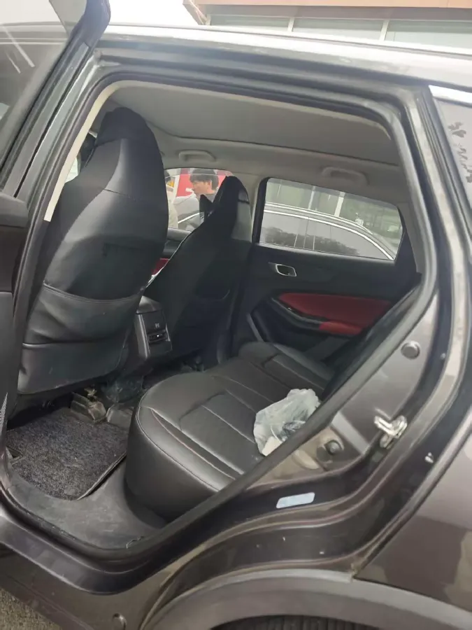 2022 ChangAn Oshan X7 Plus 1.5T 188HP L4 7DCT,autocango,china used car exporter,china ev exporter,chinese used car exporter,chinese used ev exporter