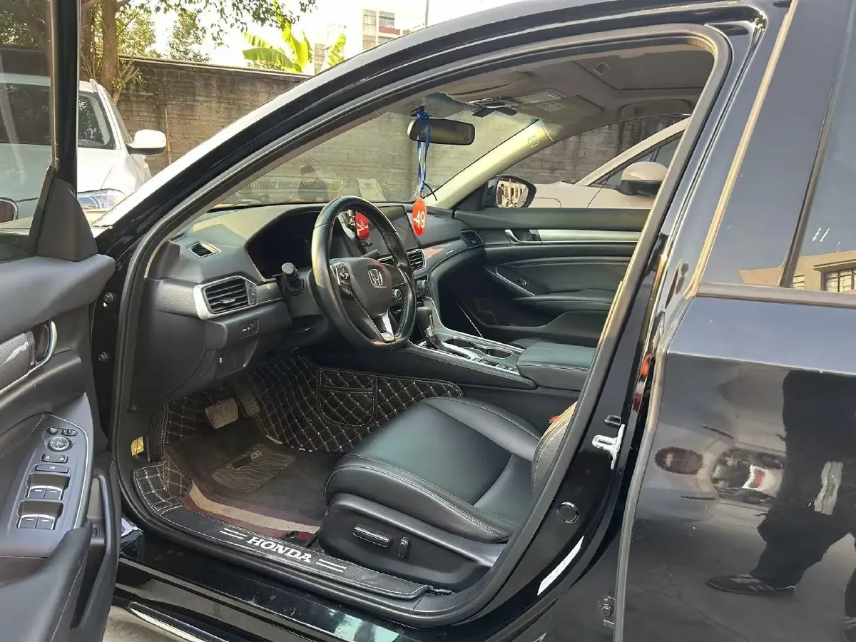 2022 Honda Accord 1.5T 194HP L4 CVT,autocango,china used car exporter,china ev exporter,chinese used car exporter,chinese used ev exporter