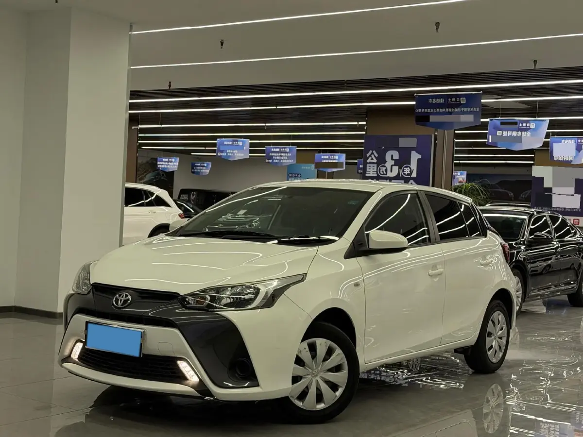 2021 Toyota Yaris L 1.5L 112HP L4 CVT