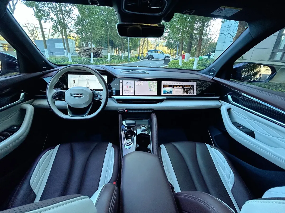 2021 Geely Monjaro 2.0T 238HP L4 8AT,autocango,china used car exporter,china ev exporter,chinese used car exporter,chinese used ev exporter