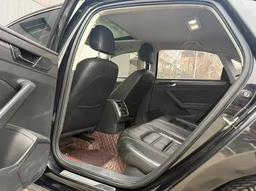 2017 Volkswagen Passat 1.8T 180HP L4 7DCT,autocango,china used car exporter,china ev exporter,chinese used car exporter,chinese used ev exporter