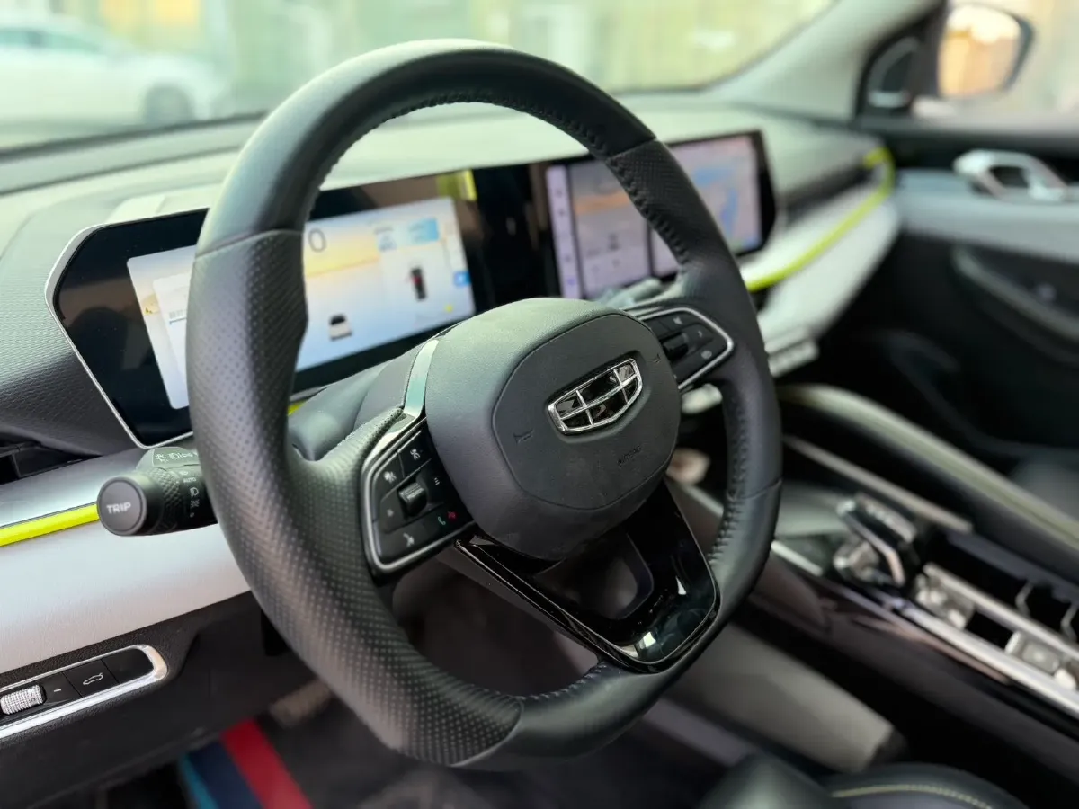 2022 Geely Coolray 1.5T 181HP L4 7DCT,autocango,china used car exporter,china ev exporter,chinese used car exporter,chinese used ev exporter