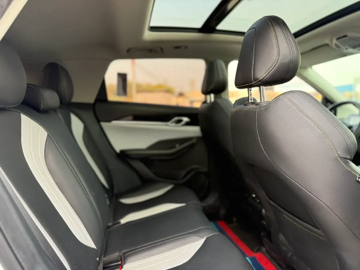 2022 Geely Coolray 1.5T 181HP L4 7DCT,autocango,china used car exporter,china ev exporter,chinese used car exporter,chinese used ev exporter