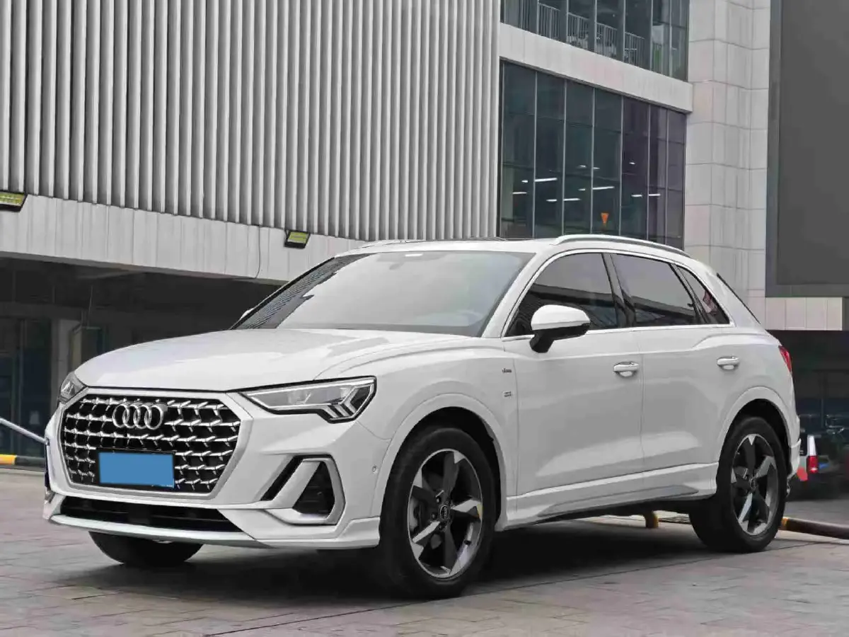 2024 Audi Q3 2.0T 186HP L4 7DCT