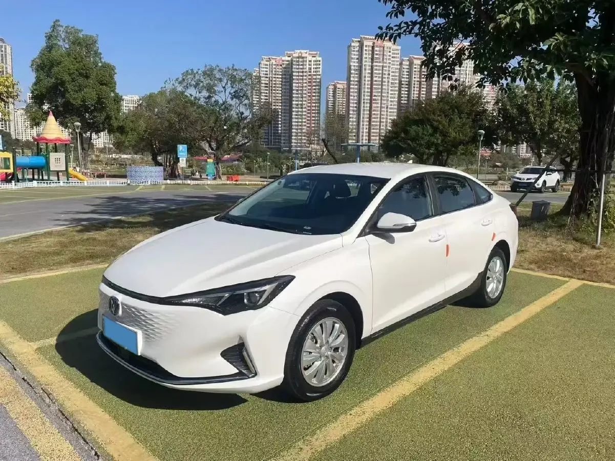 2022 ChangAn Eado BEV 47.78KWH