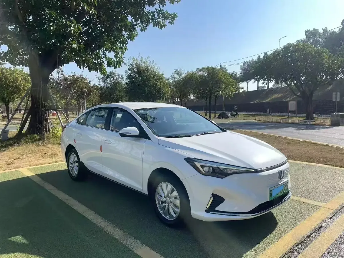 2022 ChangAn Eado BEV 47.78KWH,autocango,china used car exporter,china ev exporter,chinese used car exporter,chinese used ev exporter