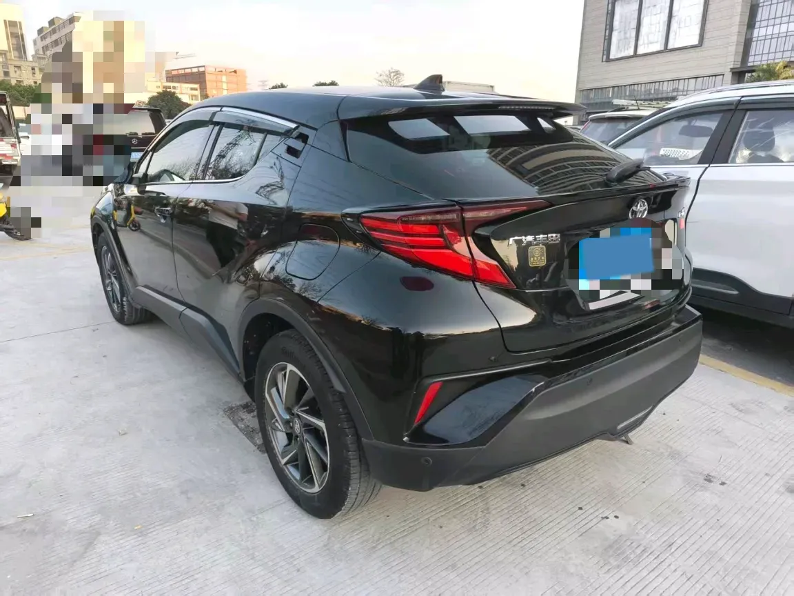 2021 Toyota C-HR 2.0L 171HP L4 CVT,autocango,china used car exporter,china ev exporter,chinese used car exporter,chinese used ev exporter