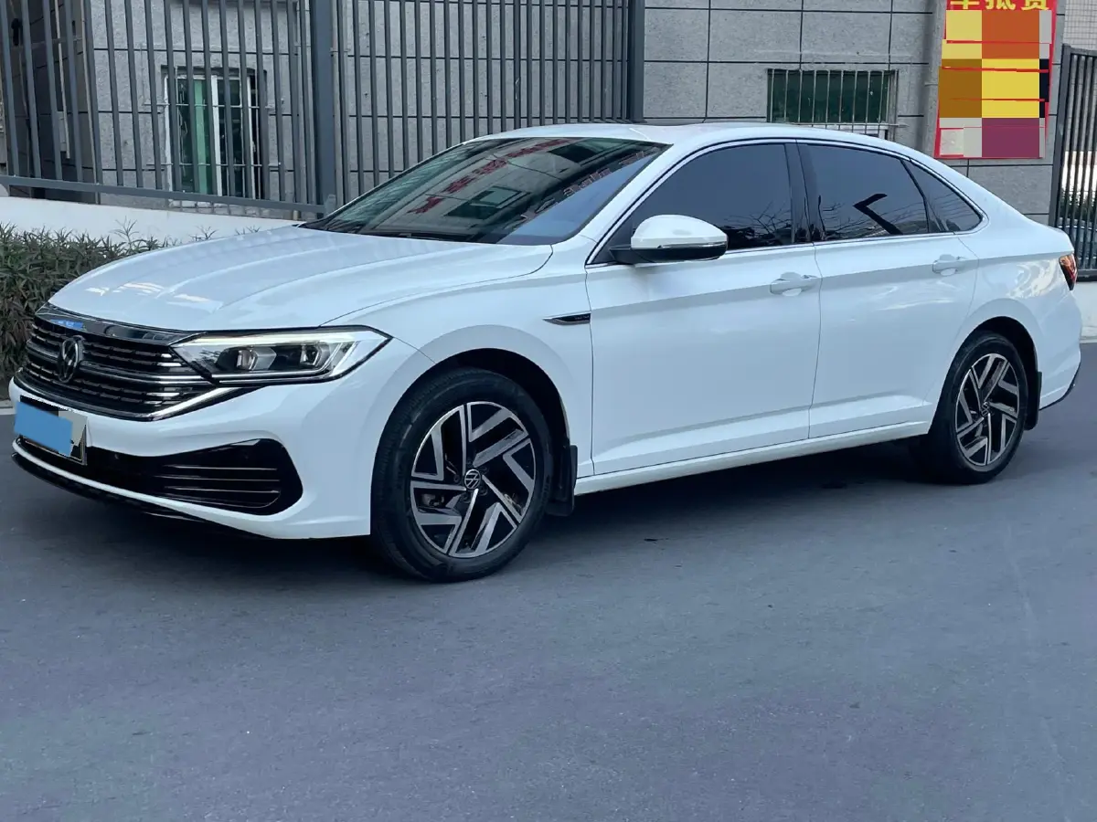 2023 Volkswagen Sagitar 1.5T 160HP L4 7DCT