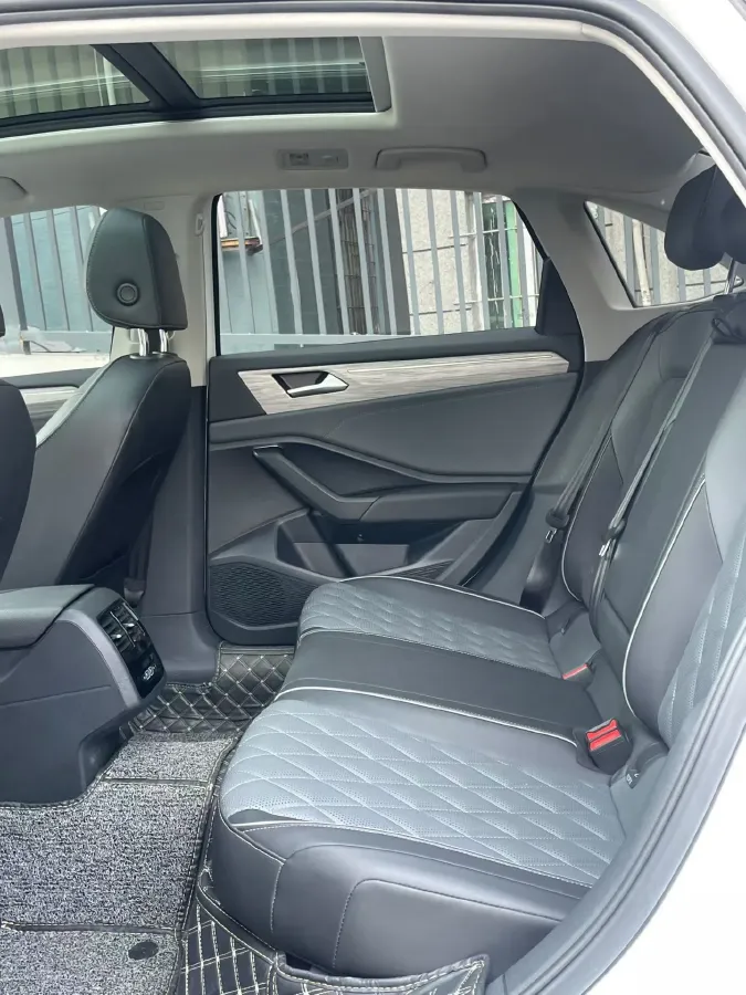 2023 Volkswagen Sagitar 1.5T 160HP L4 7DCT,autocango,china used car exporter,china ev exporter,chinese used car exporter,chinese used ev exporter